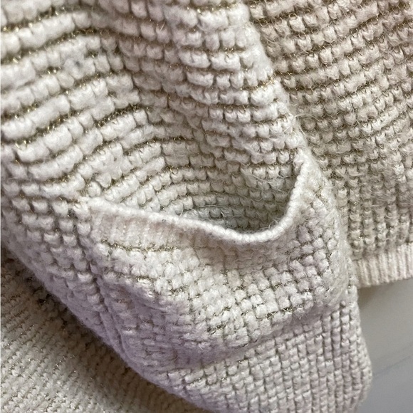 Vintage Avon Cream Knit Cardigan with Pockets Casual Chic Fall Winter Cozy - Picture 6 of 7